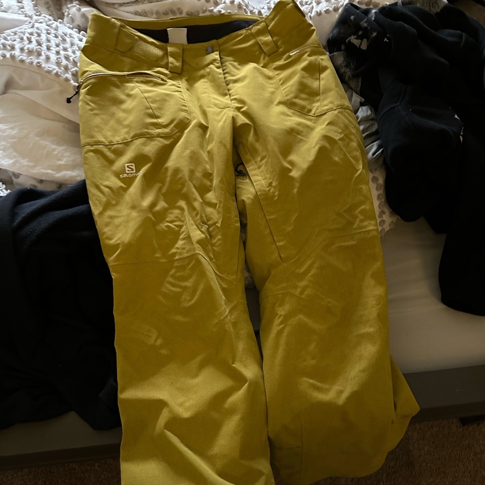 Salomon women’s snowboarding pants